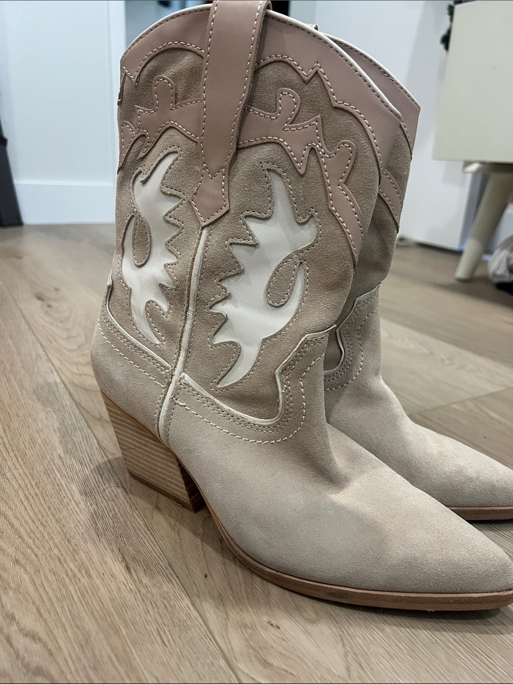 Dolce Vita Light Suede Western Boots